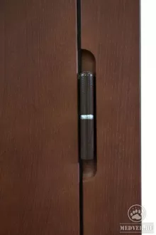 Входная дверь в коттедж Эл-906